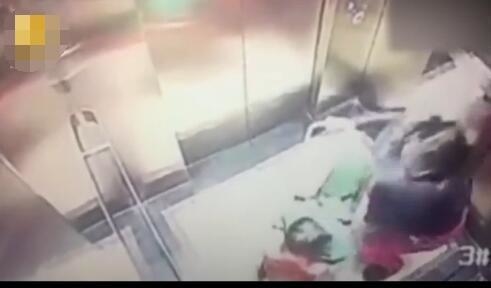 警方回应保姆电梯虐童事件