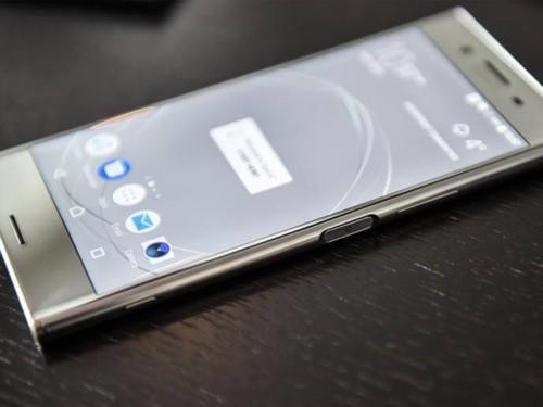 索尼Xperia XZ2渲染图曝光:疑采用全面屏设计