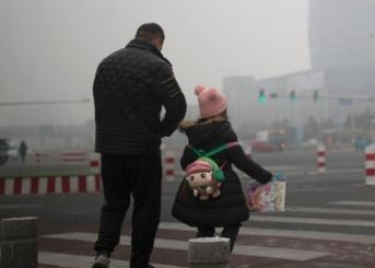 环保部检查676家企业 发现30家存在涉气环境