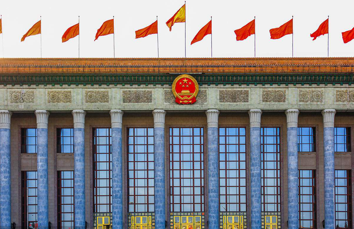 人民日报评论员:建设人民满意的服务型政府