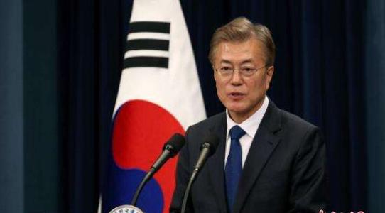 韩总统文在寅称可能举行美韩朝三国首脑会谈