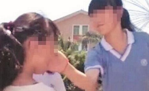 江苏一小学老师责令全班学生打嘴巴自罚 已被停职