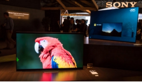 全新索尼OLED电视A8F彰显了大法工业设计