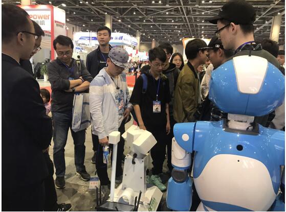 国辰机器人惊艳亮相中国国际机器人智能展(图2)