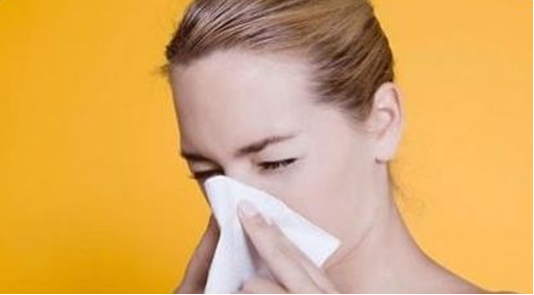 春季防范过敏性鼻炎 家用空气净化器营造健康