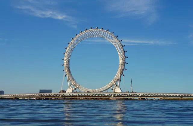 世界最大无轴式摩天轮在山东潍坊滨海区投用