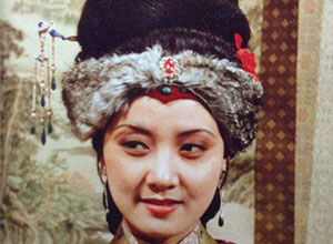 61岁邓婕跳舞风韵不减当年 18岁旧照才是她颜