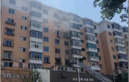 沈阳一住宅楼发生爆炸 现场正在救援