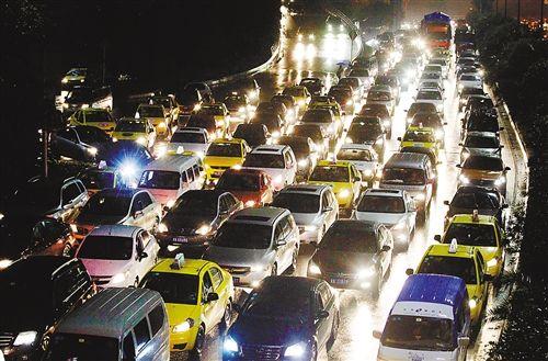 杭州七月城区出行夏季特征明显 晚高峰拥堵时间有所延长