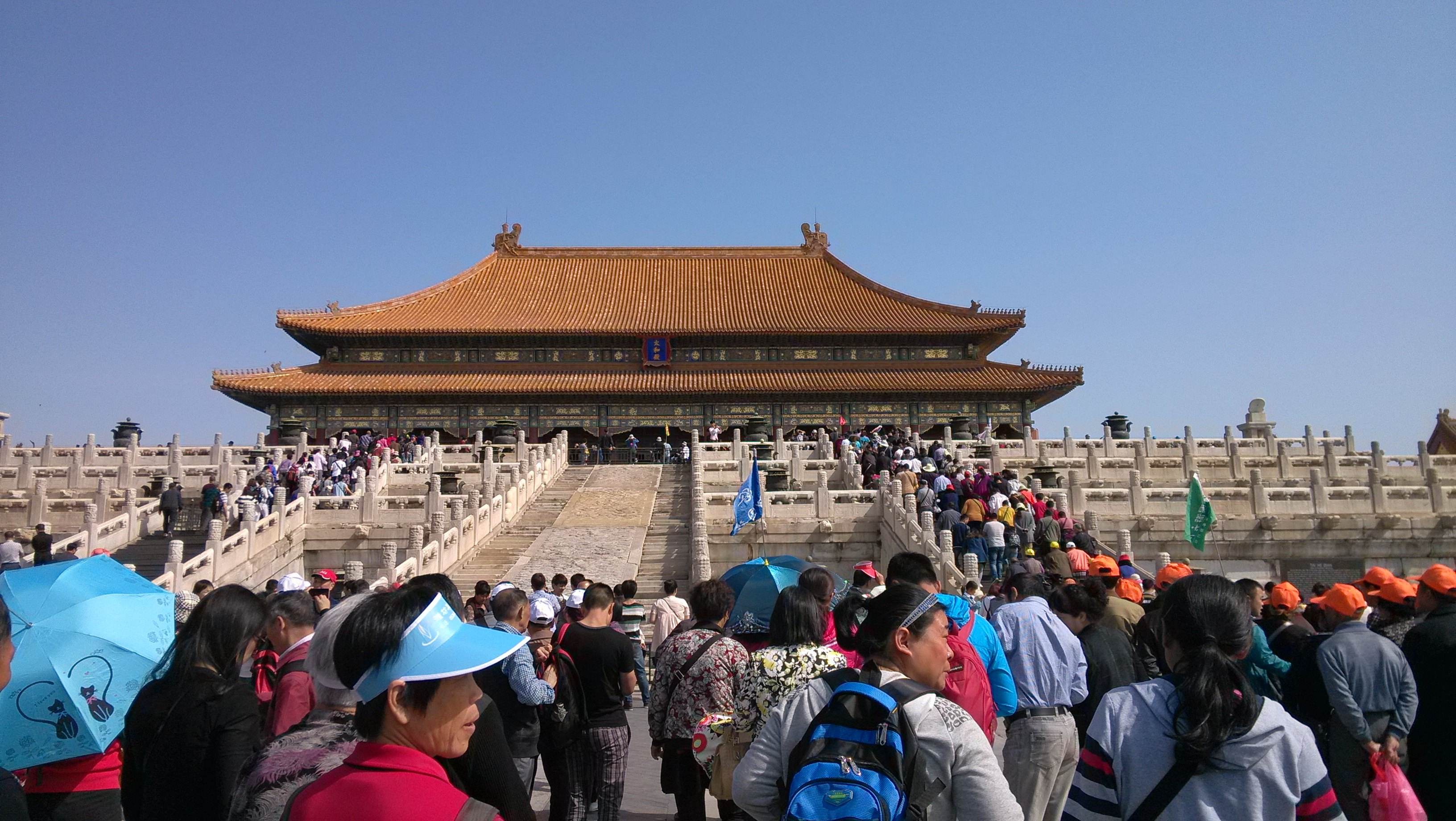 暑期跟团游:中国游客仍偏爱跟团旅游 私家团受