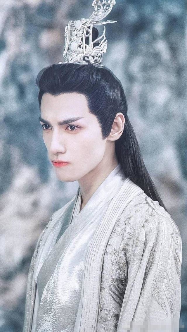 罗云熙朱一龙邓伦任嘉伦 盘点娱乐圈新晋四大古装男神