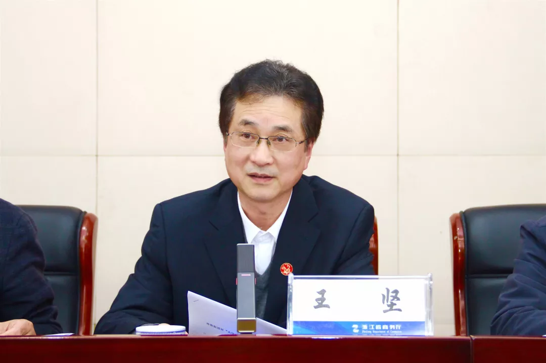 王坚副厅长
