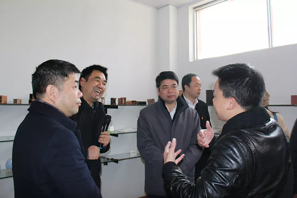 走基地,感受科技魅力!市科技局全体党员开展主题党日活动