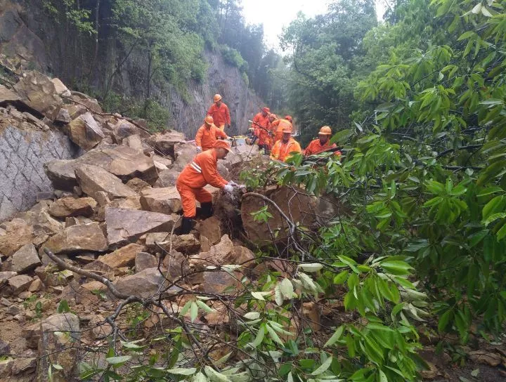 浙江省公安厅出台16条措施为基层减负
