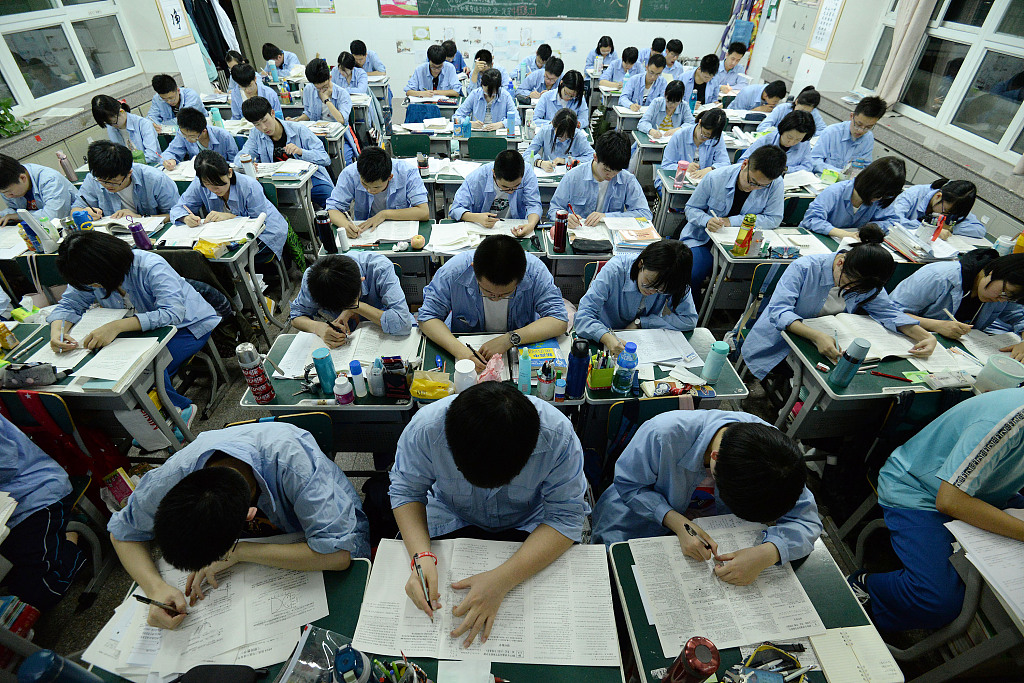 中国教育部:严禁v生人生人治理移民学校籍分离高中外国语朝阳高中部图片