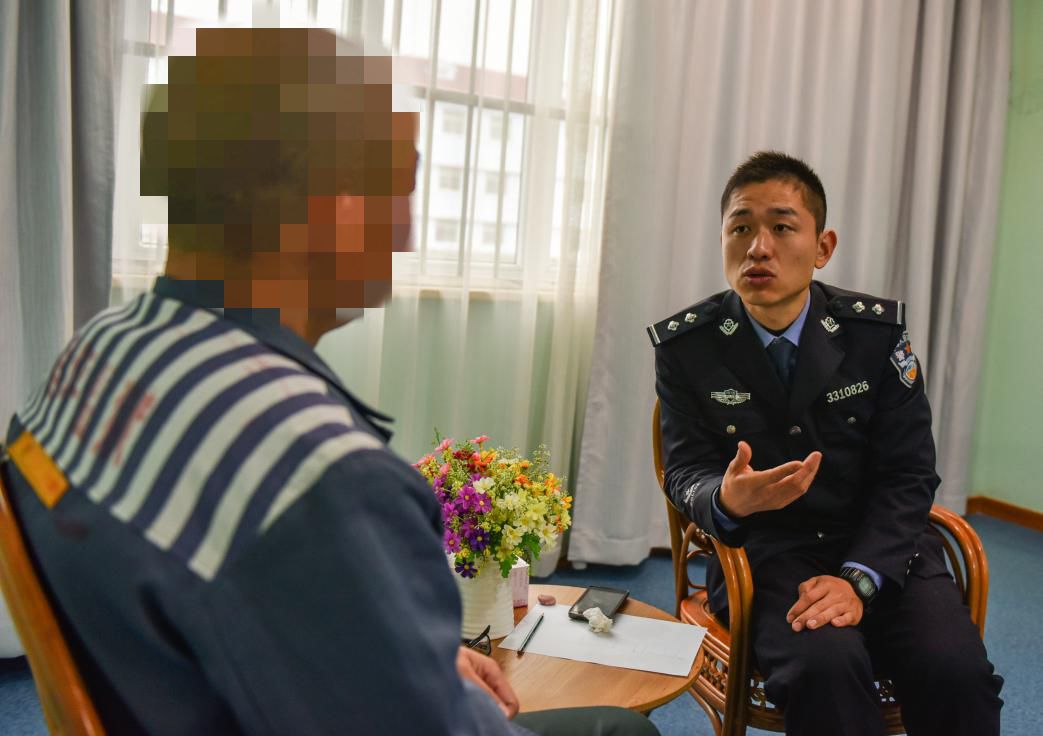 十里坪监狱每周都有新犯进监