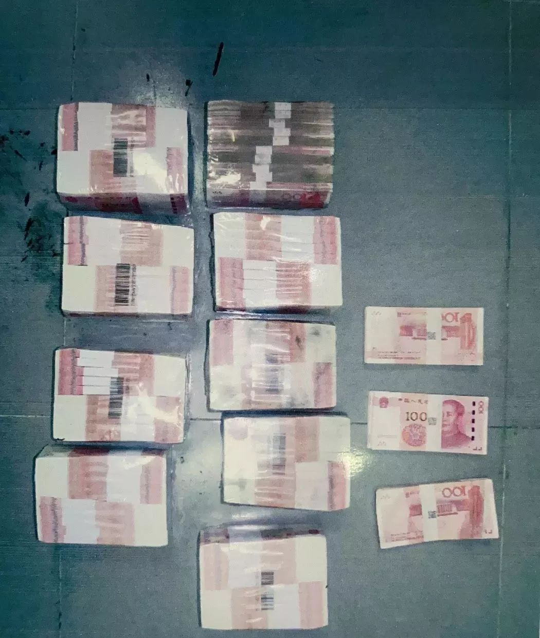 120万现金他只偷27万?_新蓝网