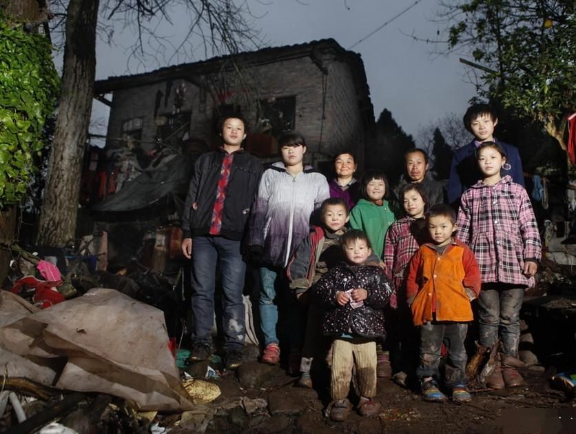 四川一 夫妻生11个孩子  都上了户口