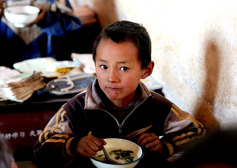 中国山区贫困儿童图片图片