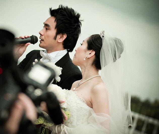 泰国"林志颖"tae日本迎新娘 大婚现场照曝光