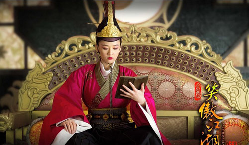 饰)陈乔恩饰演的东方不败在播出后也深得民心,女装时柔情似水; 男装时