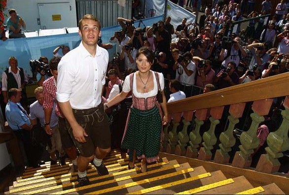 诺伊尔女友凯瑟琳