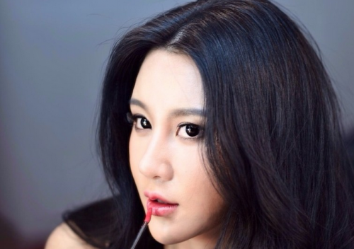 北师大校花樊玲与陈冠希合影照曝光 樊玲身份背景私照大揭秘