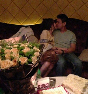 朱孝天嫩模女友性感照