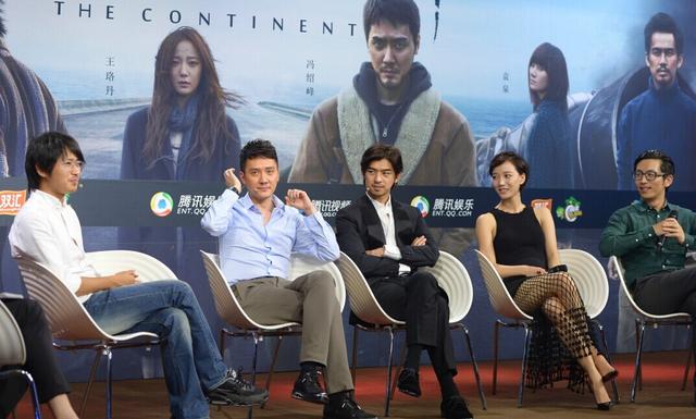 韩寒王珞丹又抱了!抱到停不下来!