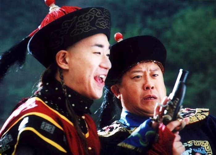 2004年主演了古装剧《少年大钦差》