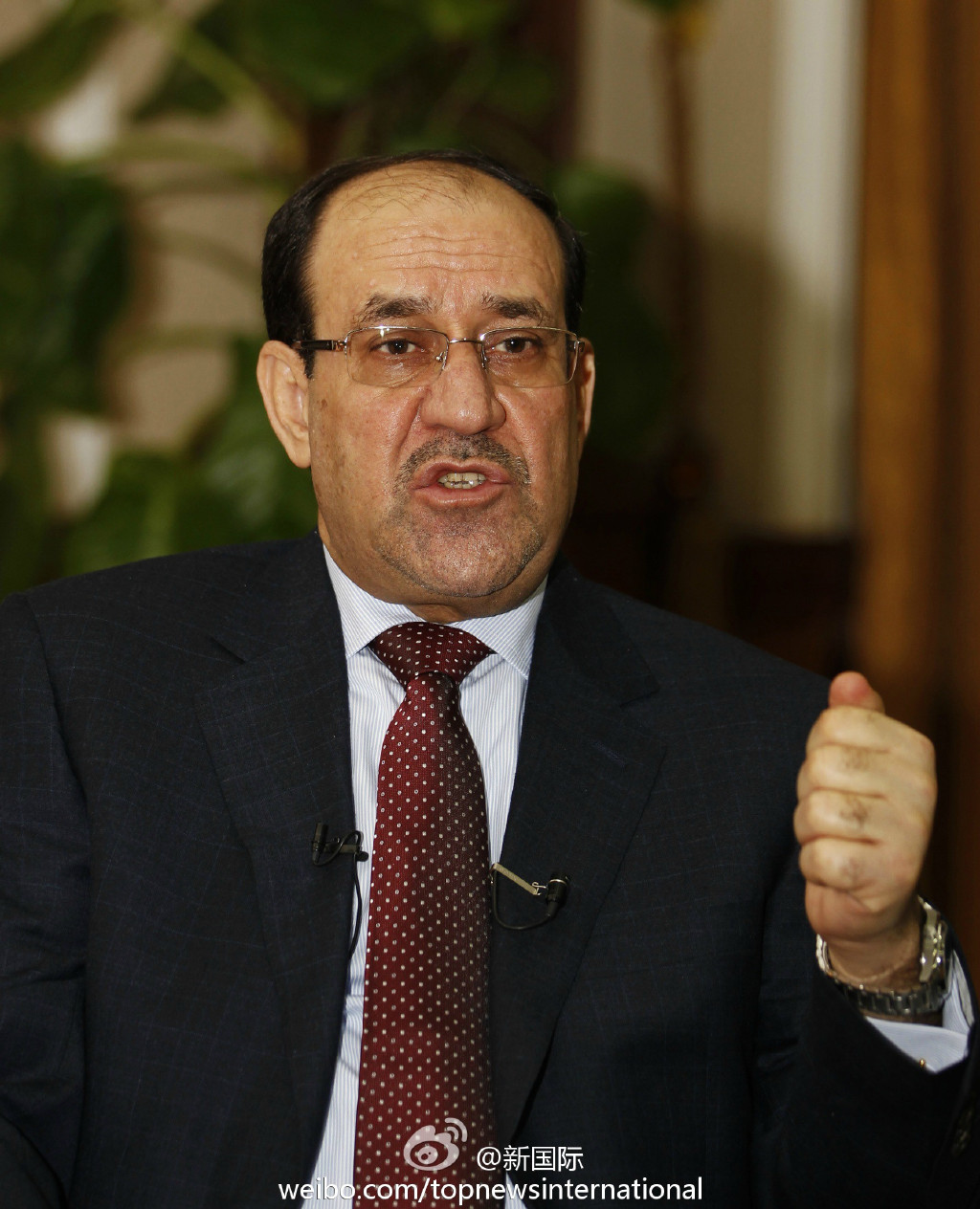 伊拉克总统指派新总理 现总理调坦克进巴格达