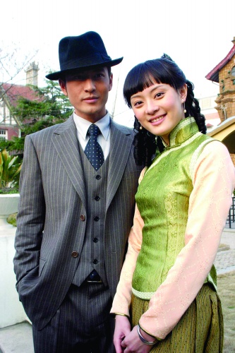 5,《新上海滩》之黄晓明和孙俪 可能是因为周润发和赵雅芝版太成功太