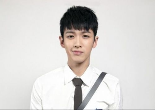 无肉不欢!柯震东李易峰陈坤陆毅f4 荧屏小鲜肉30年变迁