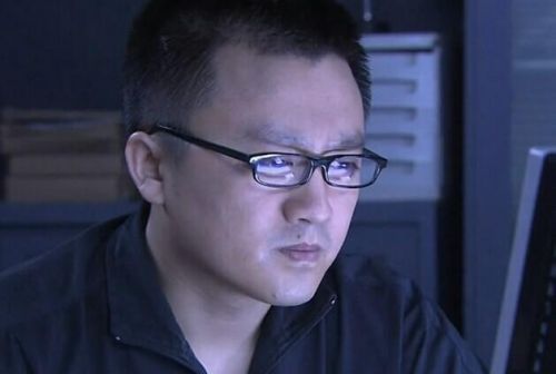 除《还珠格格》外,薛俨还和范冰冰合作过《皇宫宝贝》,并和赵薇合作过