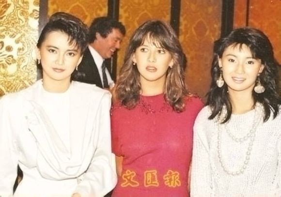 女星同场斗艳:范冰冰五官精致 巩俐林青霞气场强