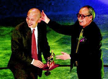 在北京电影制片厂里,葛存壮和陈强是最让大家羡慕的人,他们不但自己在