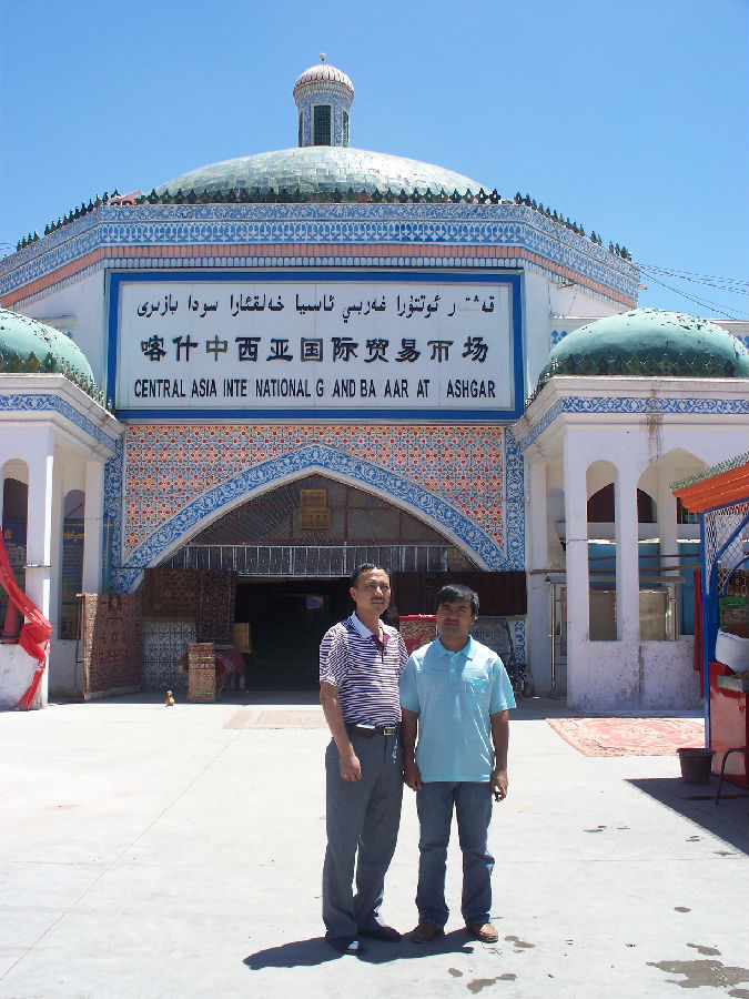 2009年6月底,李建明和阿不都外力的弟弟克里木在喀什中西亚国际贸易