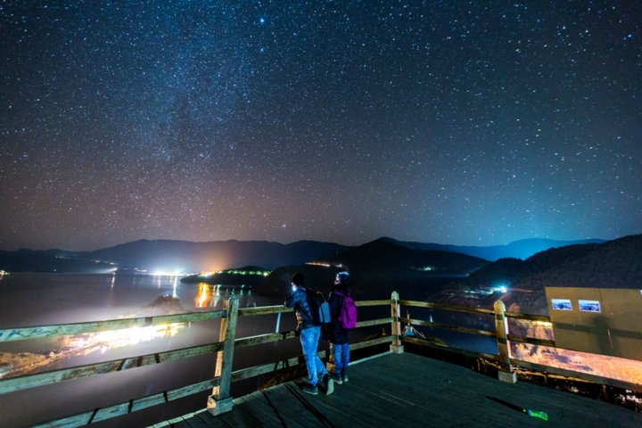 这个冬天一大波流星来袭 浙江十大最适合看流星雨的地方