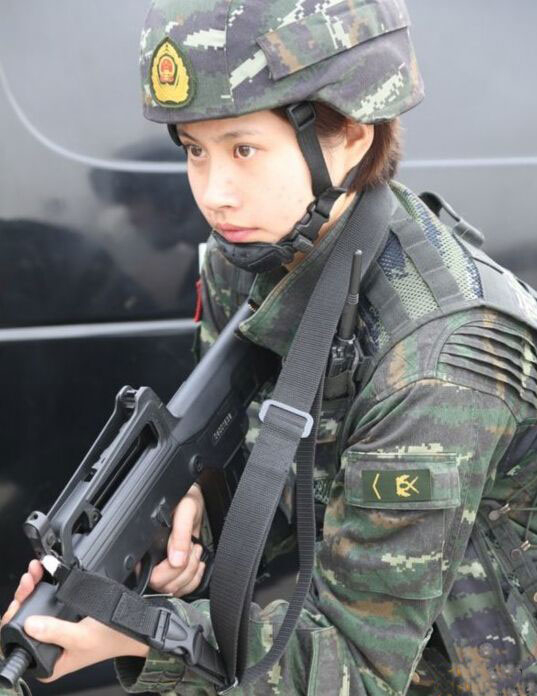 中国女子特警队队长图片