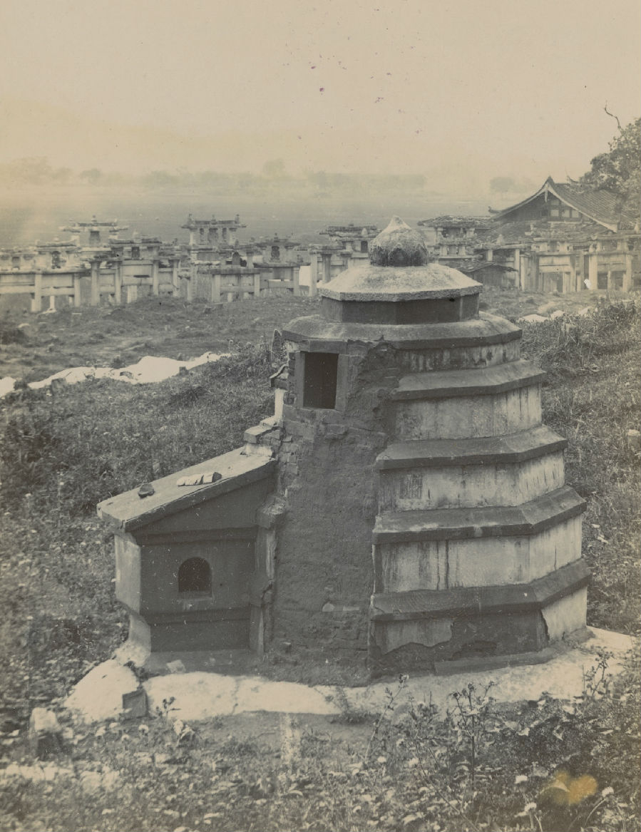 镜头下的历史:英国摄影师眼中1890年的中国