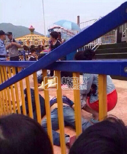 温州平阳游乐园发生事故多人从高空掉下致2死3伤