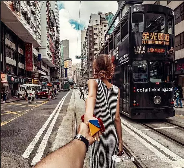 土豪牵着女朋友游遍世界秀恩爱!今天他们结婚了!_新蓝网