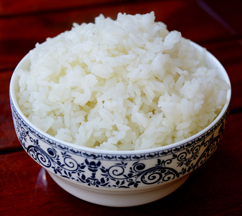 80元一碗的米饭每斤成本超260元?——西安现天价禅修米遭质疑