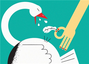 21岁女孩8年拔光头发:不想拔却忍不住 拔毛癖是啥?