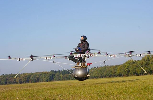 荷兰工程师打造载人多旋翼飞行器 未来出行好工具 _新蓝网