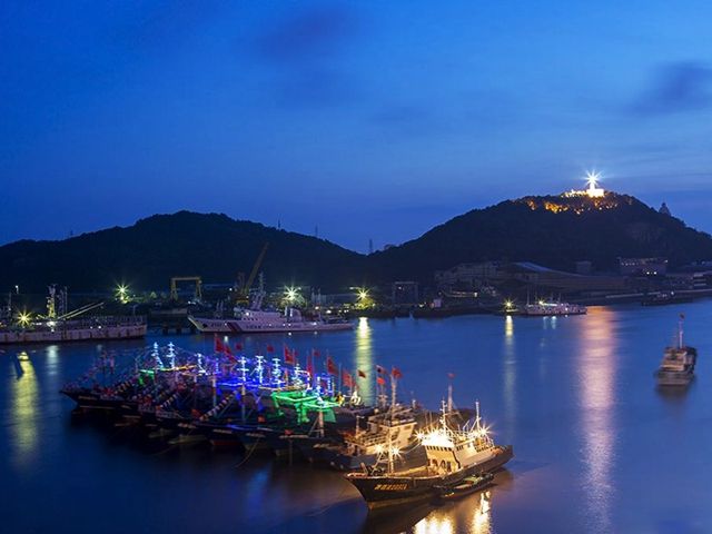 沈家門漁港夜景.