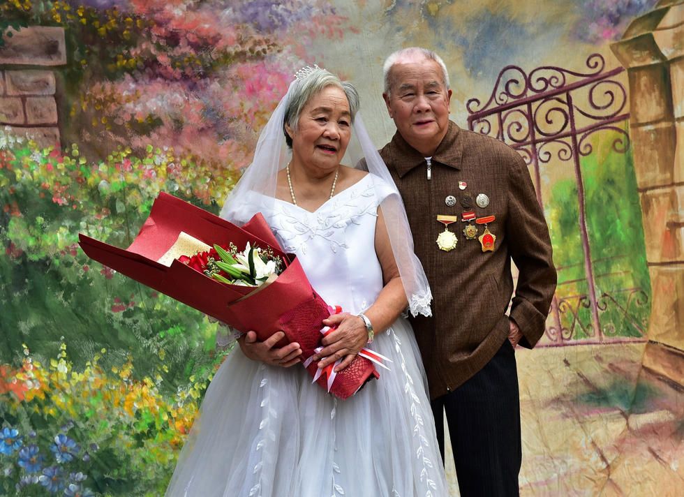 义乌钻石婚金婚老人补拍婚纱照(1/4)