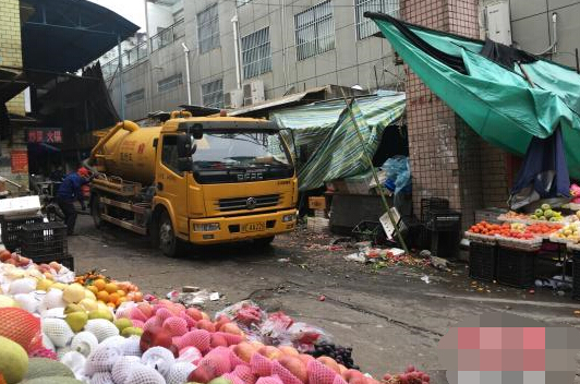 宜昌化粪池爆炸:患者脸部大面积烧伤 头发被烧焦