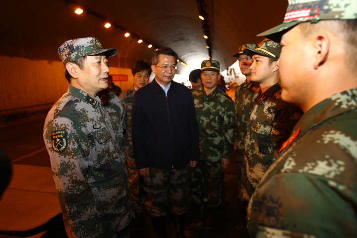 6位将军奔赴丽水里东 为大救援加油打气