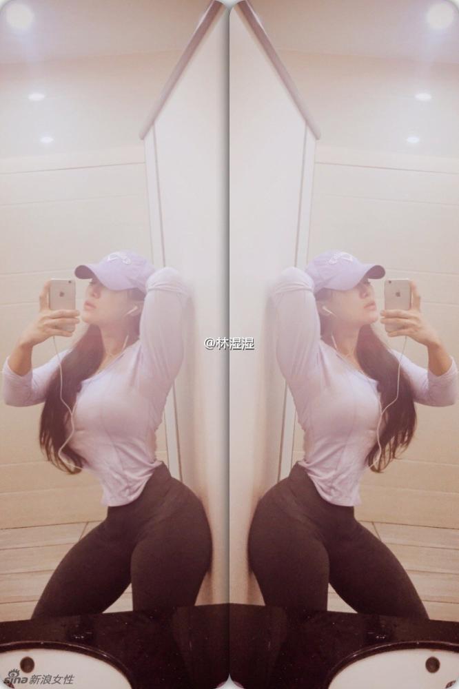 近日,一位健身女孩,因为整日在微博上晒自己的健身照走红,丰胸翘臀的